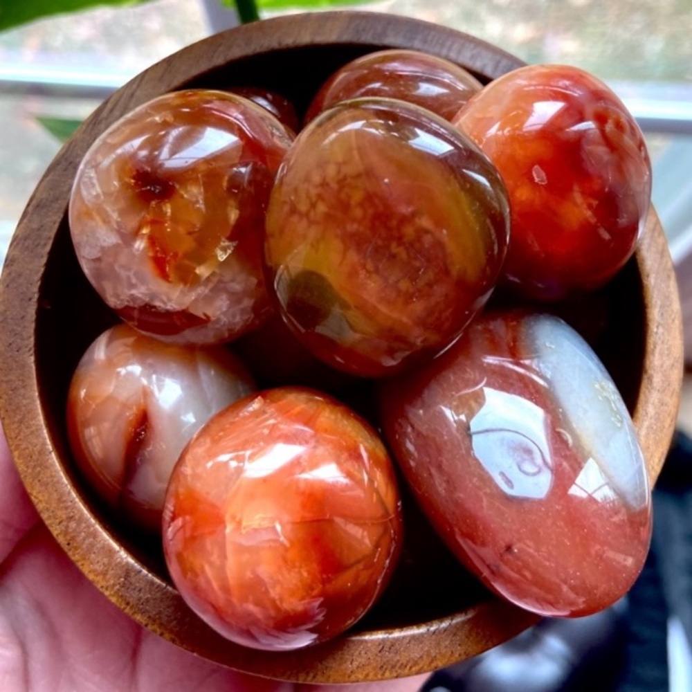 Carnelian Crystal Tumbled Stone. Meditation & Manifestation. Polished Gemstones